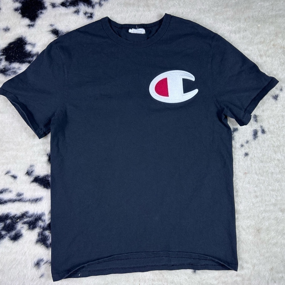 Champion Men’s Black Vintage Shirt Sleeve Embroidered Tee Shirt Size Medium